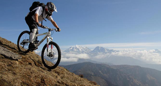 City mountain bike tour